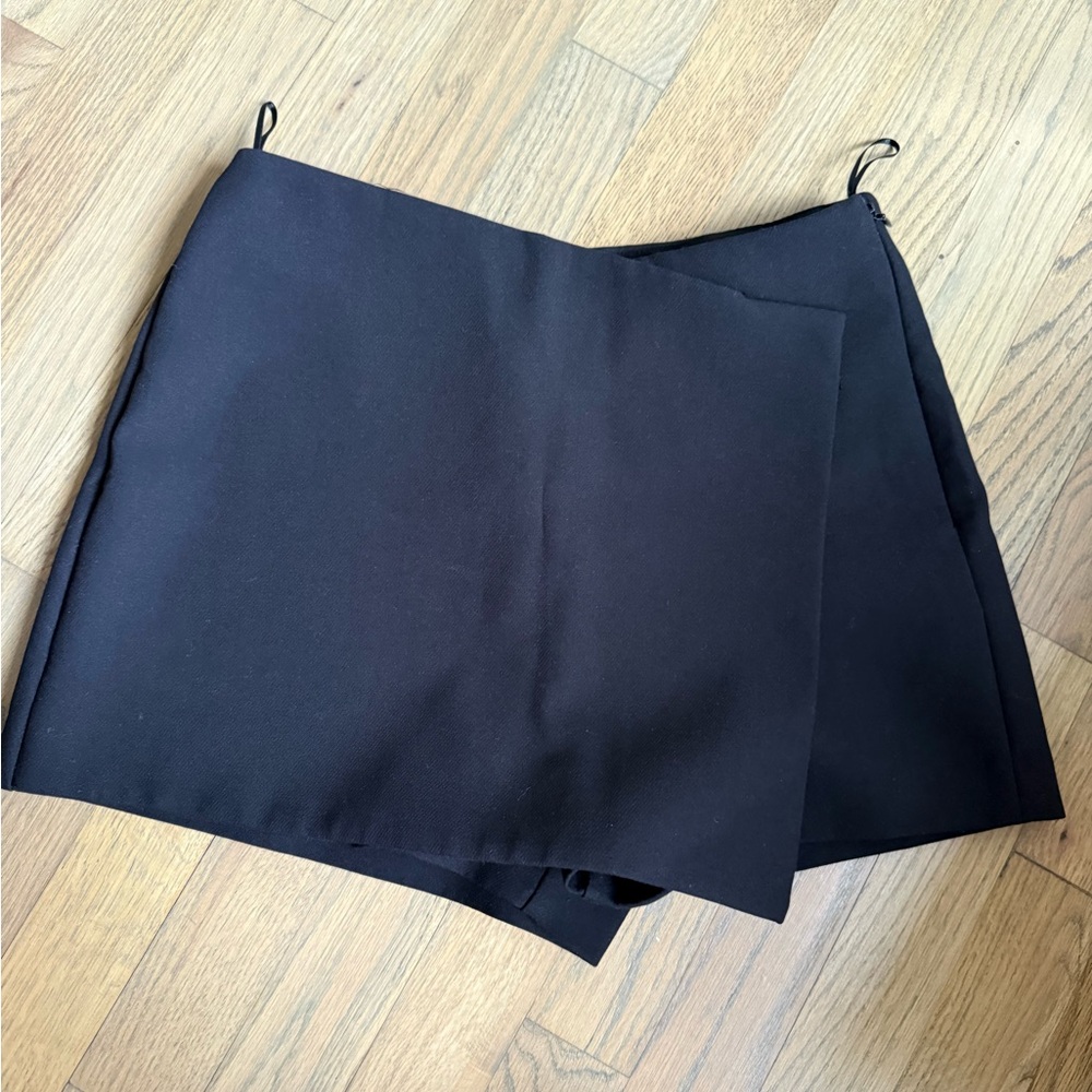 Zara Black Wrap Skort